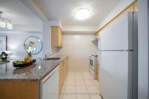 Photo 12 at 1116 - 31 Bales Avenue, Willowdale East, Toronto