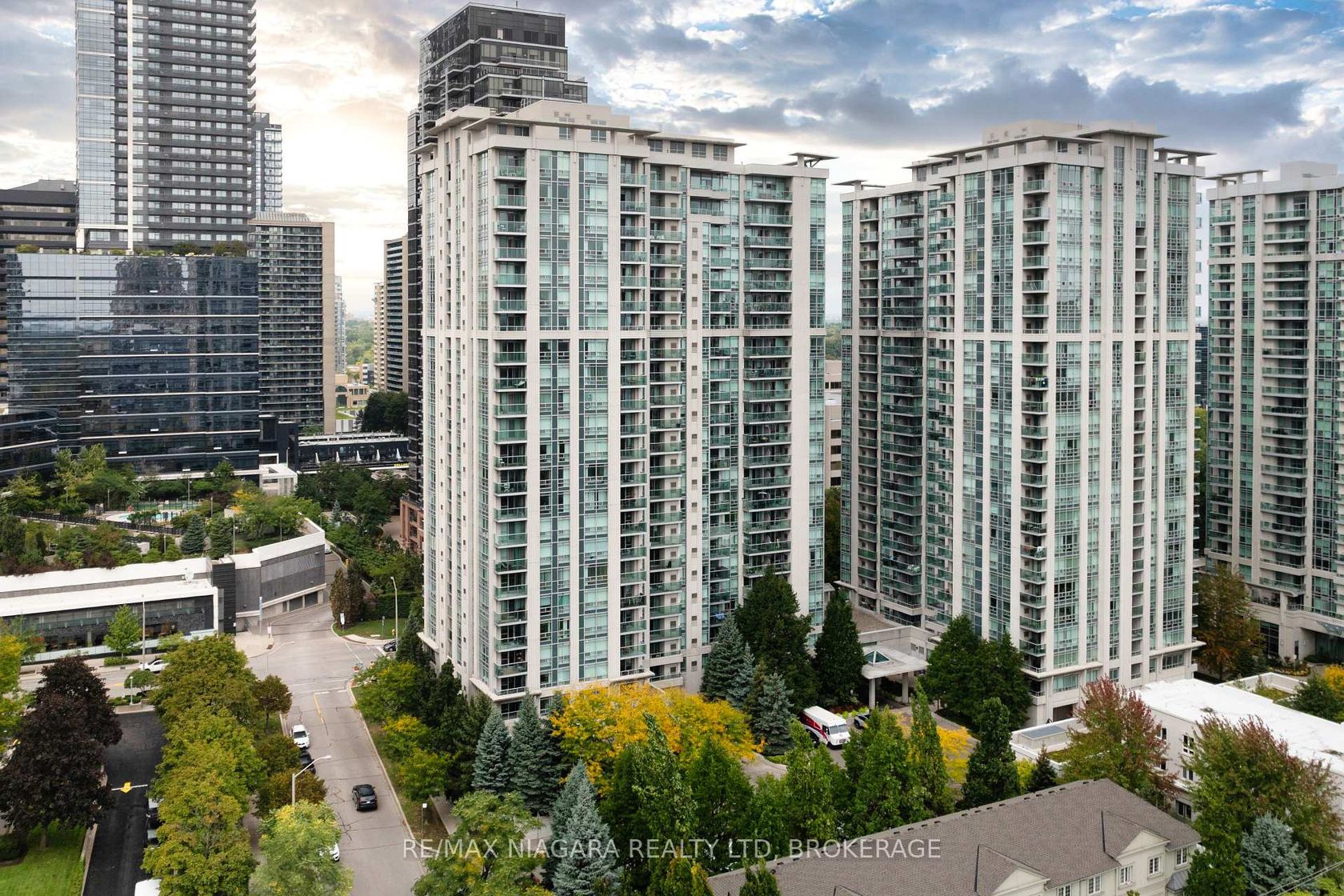 1116 - 31 Bales Avenue, Willowdale East, Toronto 
