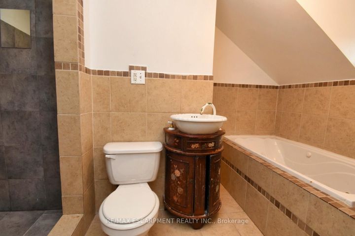 Photo 22 at 122 Evans Street, Landsdale, Hamilton