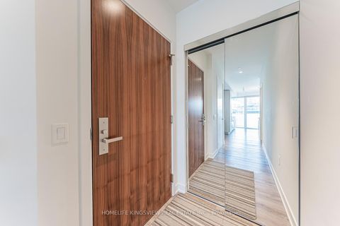 Photo 3 at 923 - 15 Queens Quay E, Waterfront Communities C8, Toronto