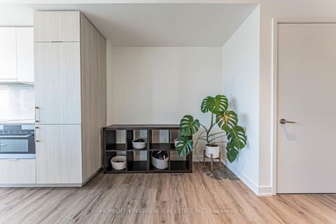 Photo 6 at 923 - 15 Queens Quay E, Waterfront Communities C8, Toronto