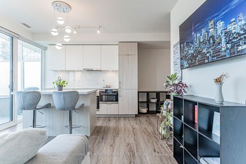 Photo 12 at 923 - 15 Queens Quay E, Waterfront Communities C8, Toronto