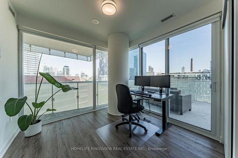 Photo 23 at 923 - 15 Queens Quay E, Waterfront Communities C8, Toronto