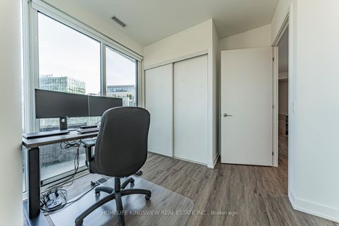 Photo 24 at 923 - 15 Queens Quay E, Waterfront Communities C8, Toronto