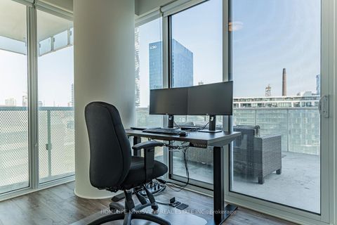Photo 26 at 923 - 15 Queens Quay E, Waterfront Communities C8, Toronto