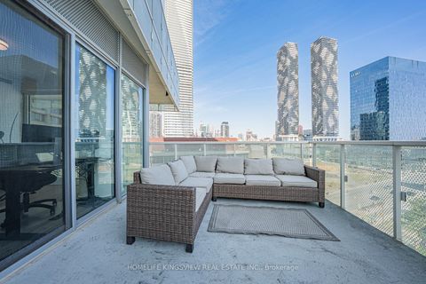 Photo 37 at 923 - 15 Queens Quay E, Waterfront Communities C8, Toronto