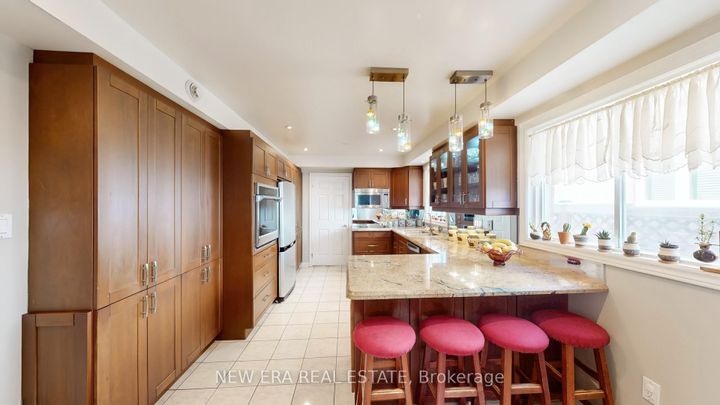 Photo 6 at 1380 Daniel Creek Road, East Credit, Mississauga