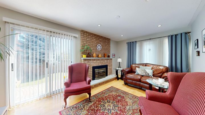 Photo 8 at 1380 Daniel Creek Road, East Credit, Mississauga