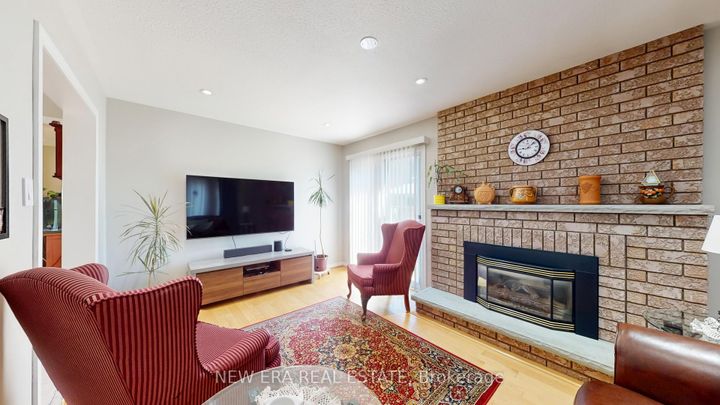Photo 10 at 1380 Daniel Creek Road, East Credit, Mississauga