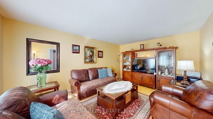 Photo 11 at 1380 Daniel Creek Road, East Credit, Mississauga