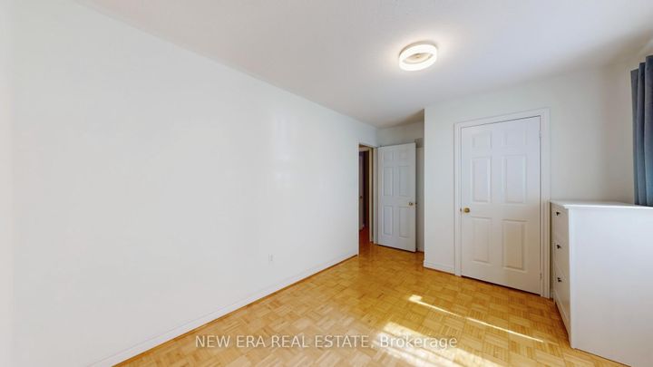 Photo 32 at 1380 Daniel Creek Road, East Credit, Mississauga