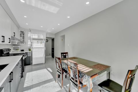 Photo 15 at 105 Hupfield Trail, Malvern, Toronto