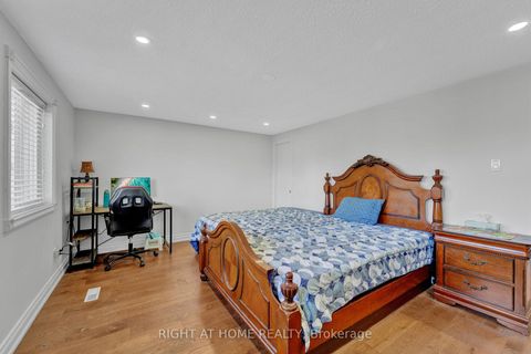 Photo 24 at 105 Hupfield Trail, Malvern, Toronto