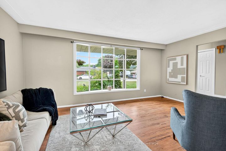Photo 10 at 5 Westmoreland Road, Rural Flamborough, Hamilton