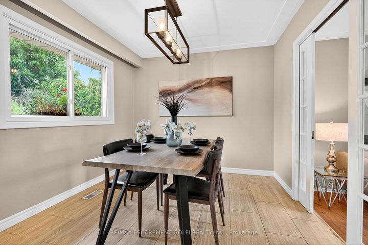 Photo 11 at 5 Westmoreland Road, Rural Flamborough, Hamilton
