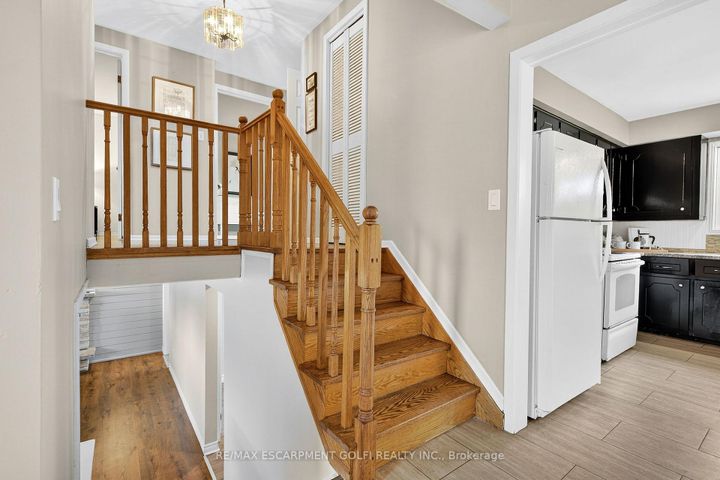 Photo 16 at 5 Westmoreland Road, Rural Flamborough, Hamilton
