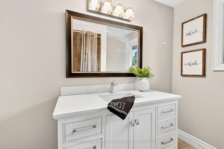 Photo 23 at 5 Westmoreland Road, Rural Flamborough, Hamilton