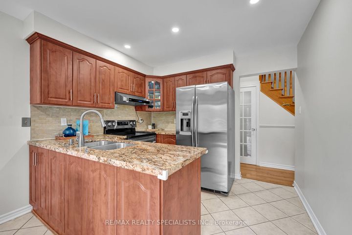Photo 8 at 136 Clover Bloom Road, Wellington, Brampton