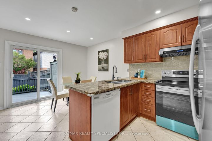 Photo 11 at 136 Clover Bloom Road, Wellington, Brampton