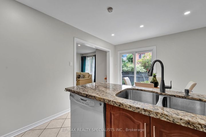 Photo 13 at 136 Clover Bloom Road, Wellington, Brampton