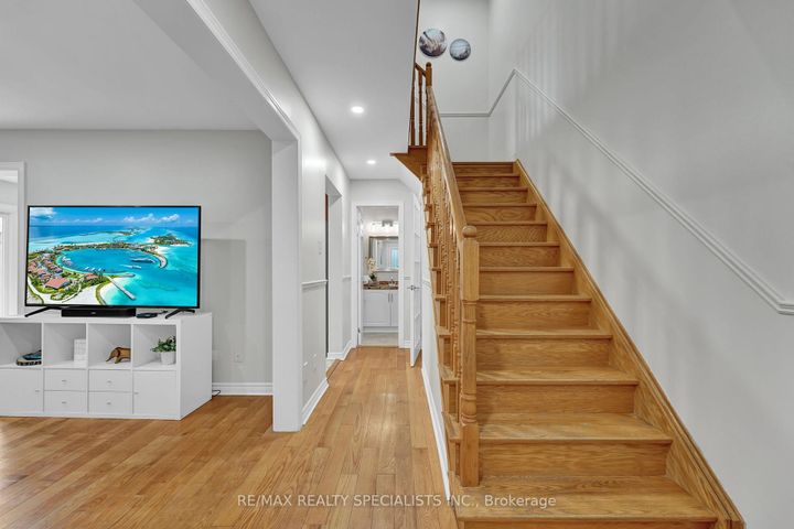Photo 17 at 136 Clover Bloom Road, Wellington, Brampton