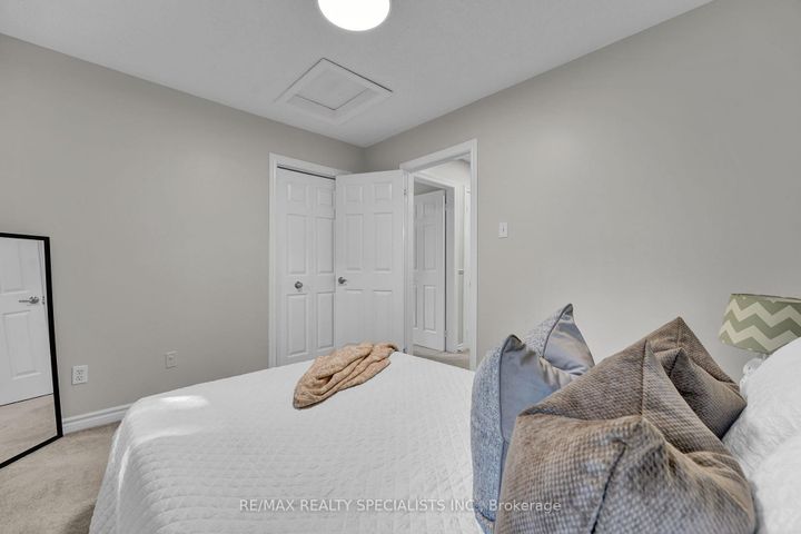 Photo 21 at 136 Clover Bloom Road, Wellington, Brampton