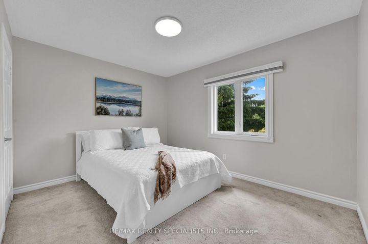 Photo 22 at 136 Clover Bloom Road, Wellington, Brampton