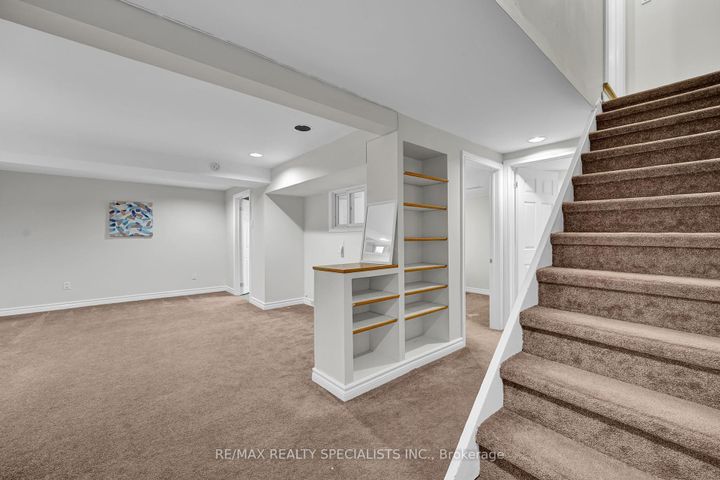 Photo 29 at 136 Clover Bloom Road, Wellington, Brampton