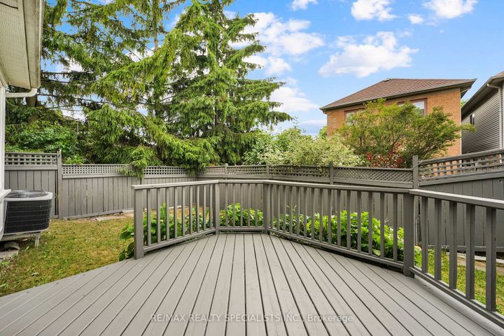 Photo 34 at 136 Clover Bloom Road, Wellington, Brampton