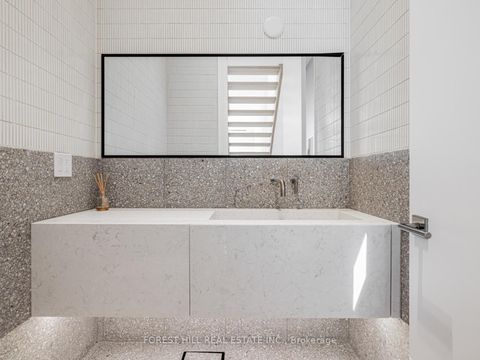 Photo 2 at 171 Elmwood Avenue, Willowdale East, Toronto