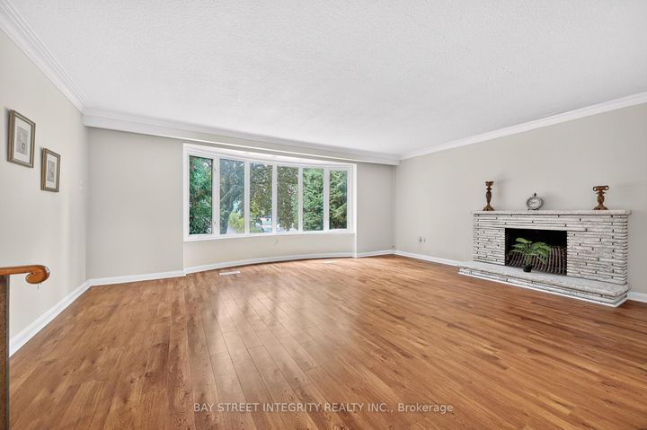 Photo 10 at 44 Bowerbank Drive, Newtonbrook East, Toronto