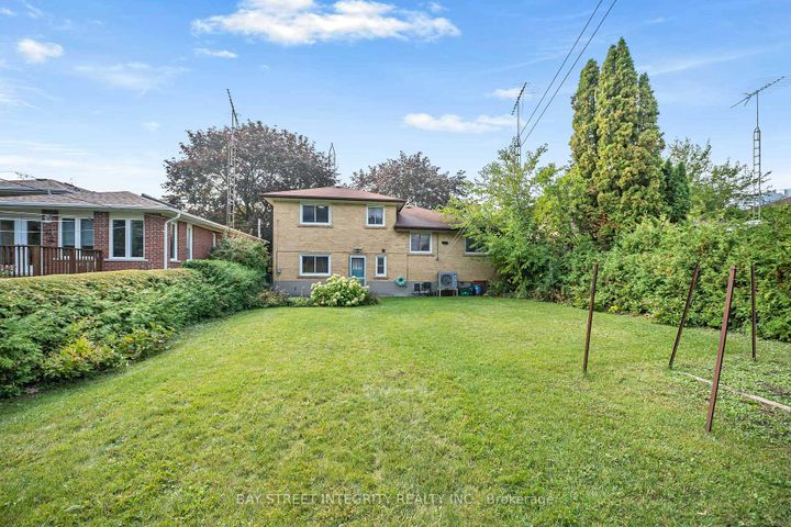 Photo 40 at 44 Bowerbank Drive, Newtonbrook East, Toronto