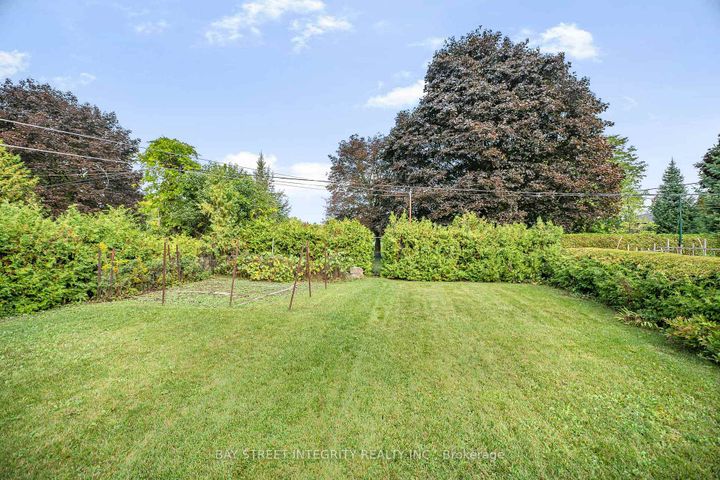 Photo 41 at 44 Bowerbank Drive, Newtonbrook East, Toronto