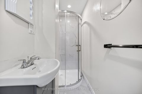 Photo 9 at 44 Bowerbank Drive, Newtonbrook East, Toronto Photo 9 at 44 Bowerbank Drive, Newtonbrook East, Toronto