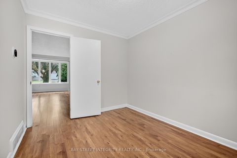 Photo 21 at 44 Bowerbank Drive, Newtonbrook East, Toronto