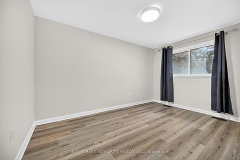 Photo 26 at 44 Bowerbank Drive, Newtonbrook East, Toronto Photo 26 at 44 Bowerbank Drive, Newtonbrook East, Toronto