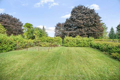 Photo 41 at 44 Bowerbank Drive, Newtonbrook East, Toronto