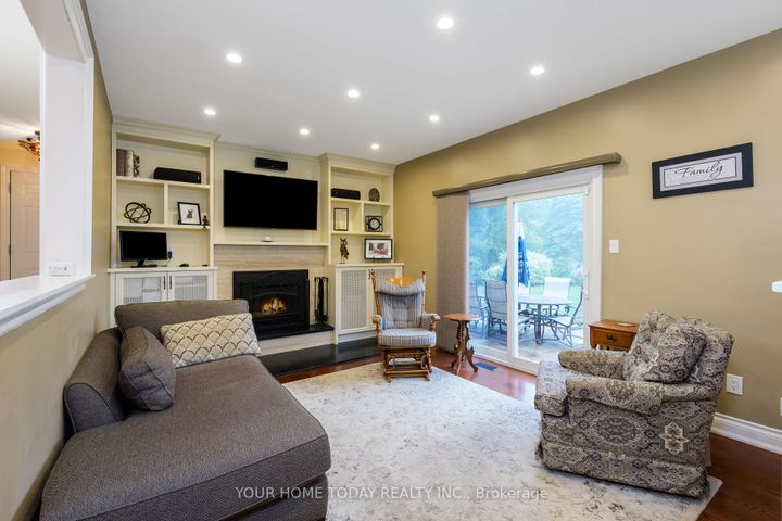 Photo 16 at 12609 Fifth Line, Rural Halton Hills, Halton Hills