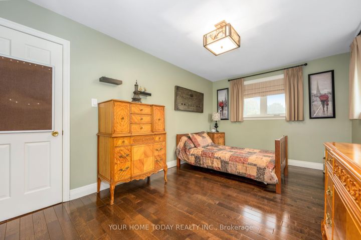 Photo 25 at 12609 Fifth Line, Rural Halton Hills, Halton Hills
