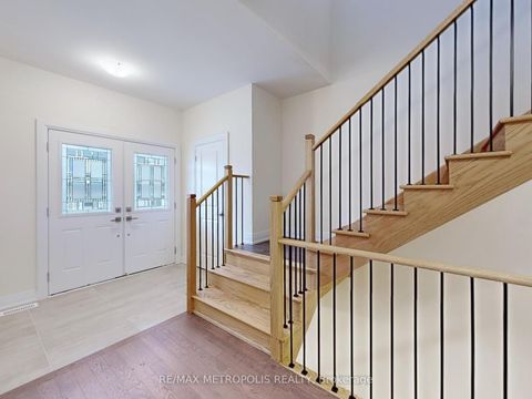 Photo 16 at 21 La Reine Avenue, Oak Ridges, Richmond Hill