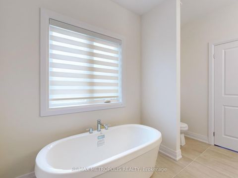 Photo 27 at 21 La Reine Avenue, Oak Ridges, Richmond Hill