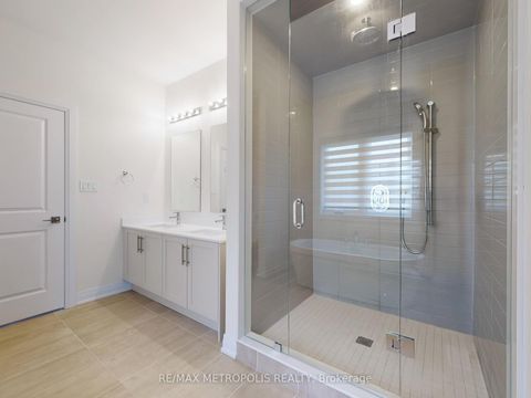 Photo 28 at 21 La Reine Avenue, Oak Ridges, Richmond Hill