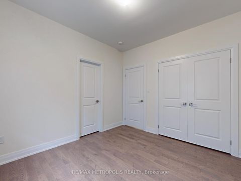 Photo 36 at 21 La Reine Avenue, Oak Ridges, Richmond Hill