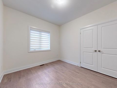 Photo 39 at 21 La Reine Avenue, Oak Ridges, Richmond Hill