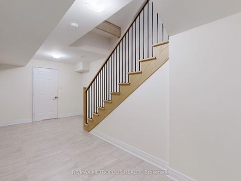 Photo 42 at 21 La Reine Avenue, Oak Ridges, Richmond Hill