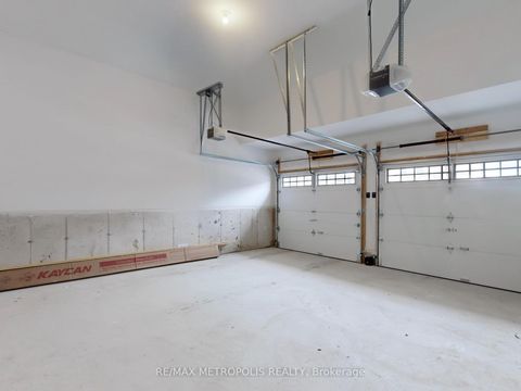 Photo 46 at 21 La Reine Avenue, Oak Ridges, Richmond Hill