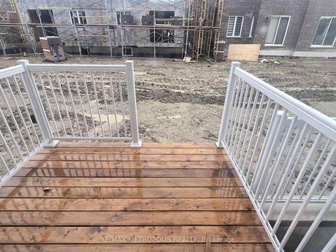 Photo 48 at 21 La Reine Avenue, Oak Ridges, Richmond Hill