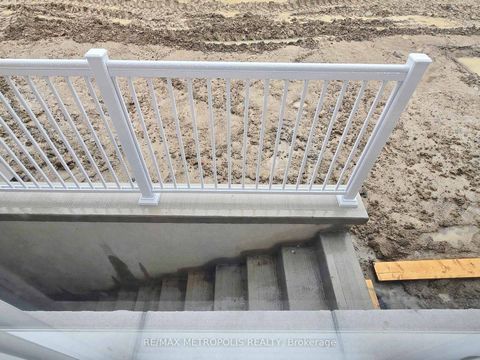 Photo 49 at 21 La Reine Avenue, Oak Ridges, Richmond Hill