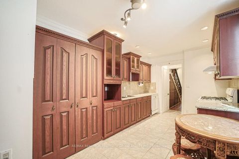 Photo 12 at 141 Gerrard Street E, Moss Park, Toronto