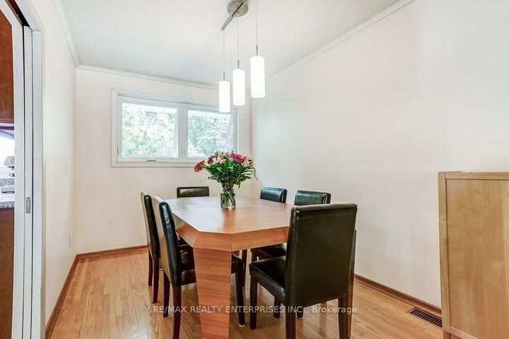 Photo 14 at 1231 Kingsmead Crescent, FA Falgarwood, Oakville